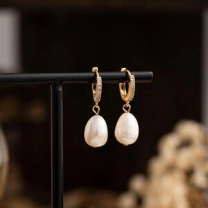 Pearl earrings